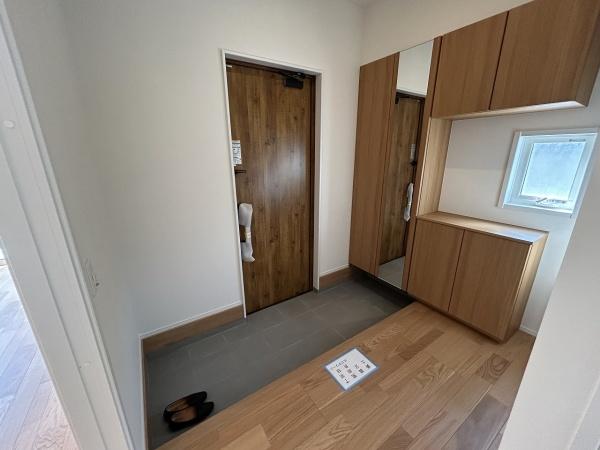綾羅木新町２丁目／平屋住宅　駐車並列３台可能