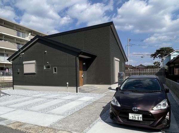 綾羅木新町２丁目／平屋住宅　駐車並列３台可能