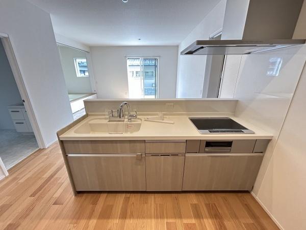 綾羅木新町２丁目／平屋住宅　駐車並列３台可能