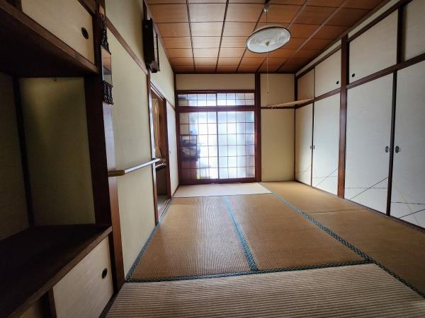 下関市長府松小田本町の中古一戸建て