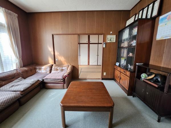 下関市長府松小田本町の中古一戸建て