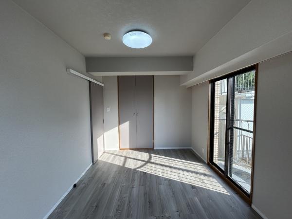 シンセリティ唐戸／水回り新品の角部屋