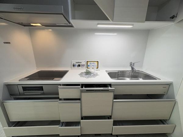 上田中町４丁目マンション　／　水回り新品