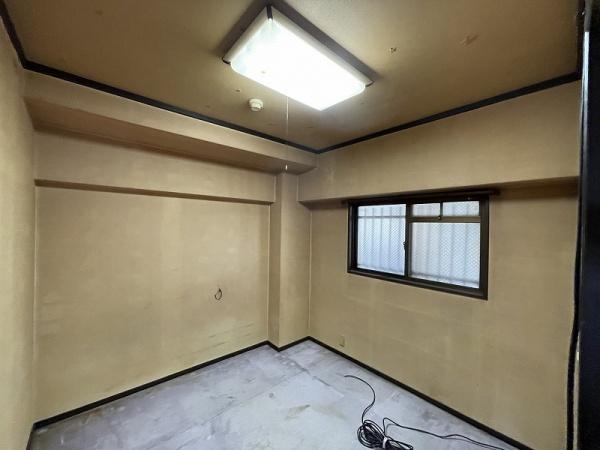ロイヤルコーポランド上田中／市街地近く