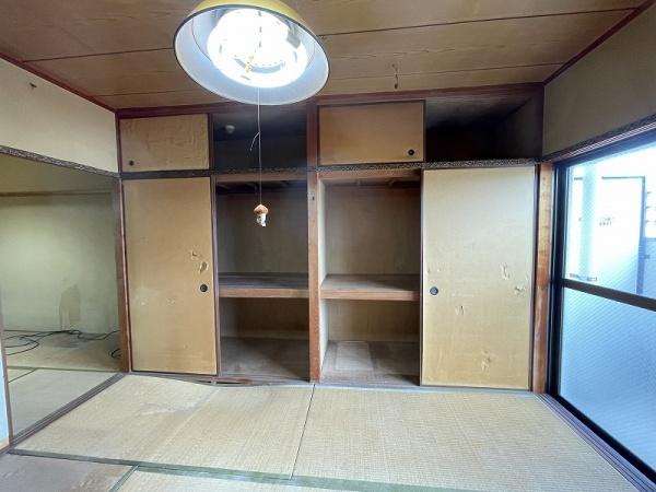 ロイヤルコーポランド上田中／市街地近く