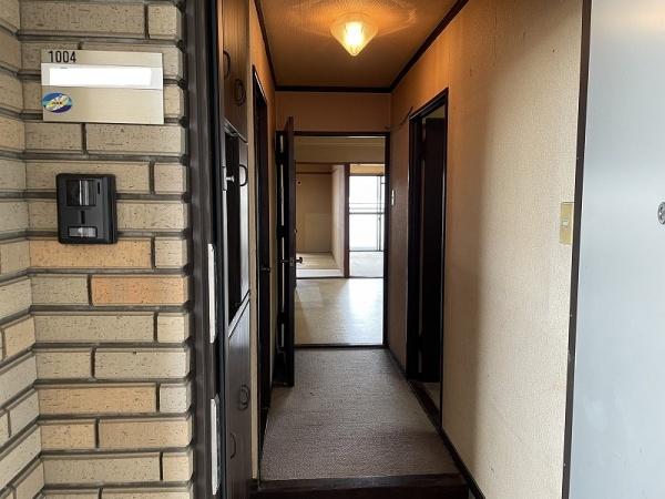 ロイヤルコーポランド上田中／市街地近く