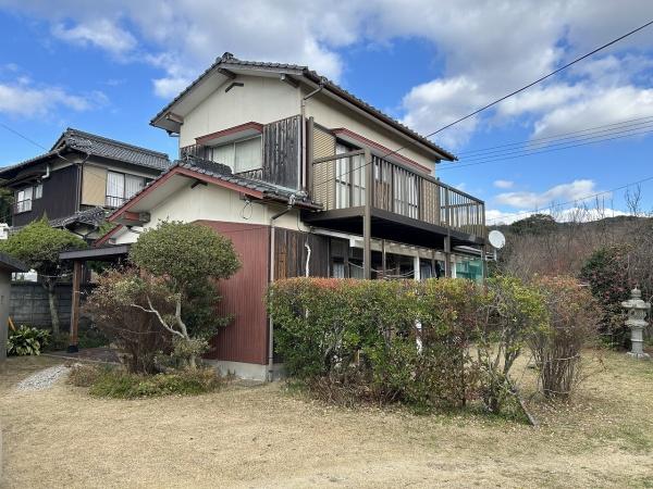 大字有冨／畑、車庫付き