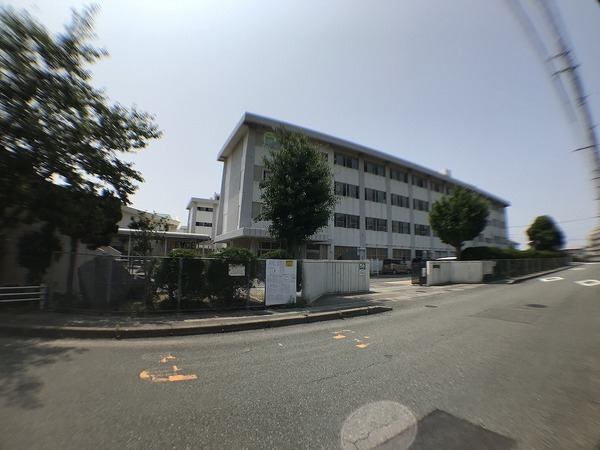 下関市山の田南町の土地(下関市立山の田中学校)