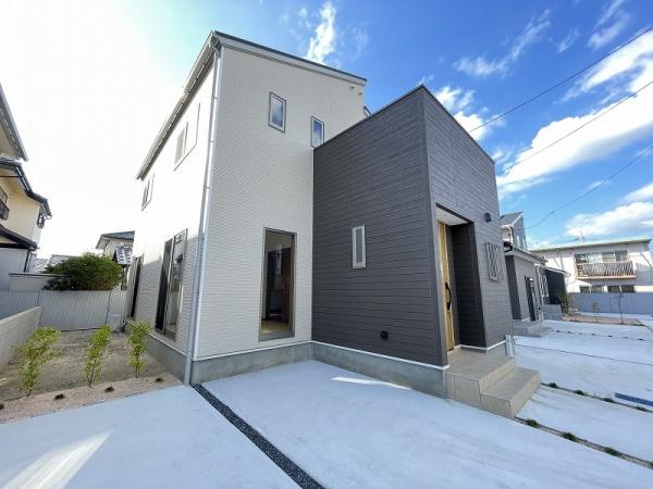新築　綾羅木本町4　３号地／太陽光付　４LDK