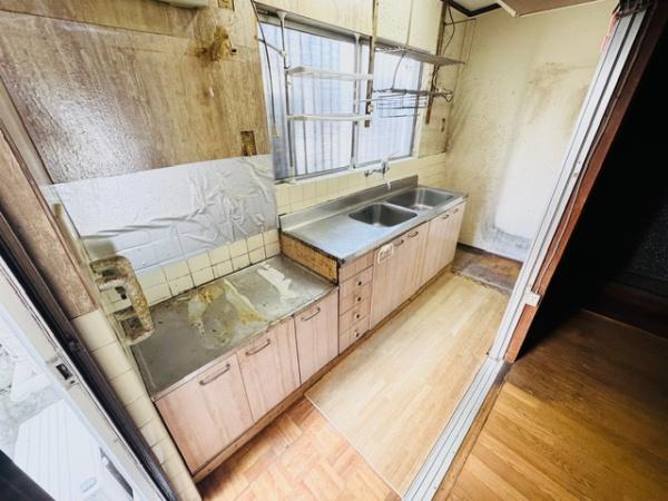 箕面市粟生新家３丁目の中古一戸建