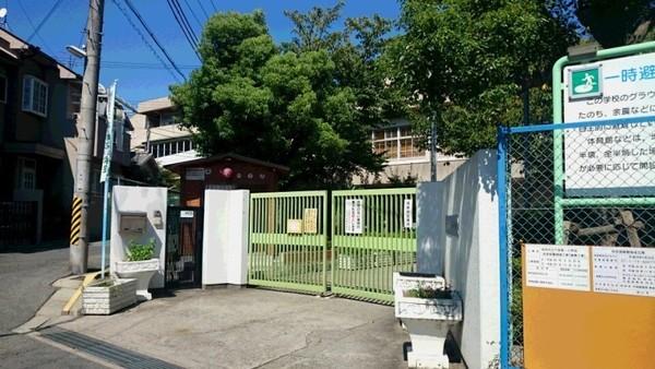 吹田市片山町4丁目の新築一戸建(千里第一小学校)