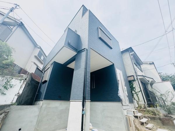 吹田市片山町４丁目の新築一戸建
