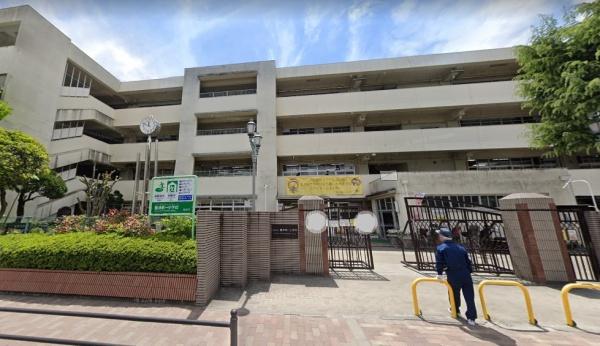 ニケ・ラ・ヴィクトワール江坂(豊津第一小学校)