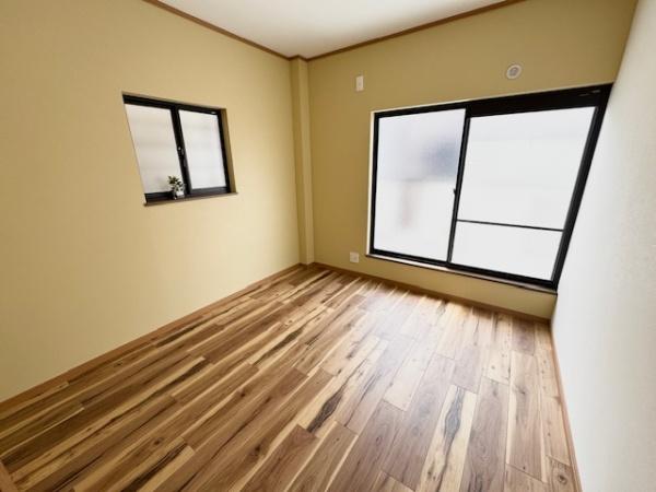 吹田市内本町３丁目の中古一戸建て