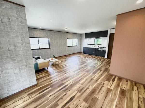 吹田市内本町３丁目の中古一戸建