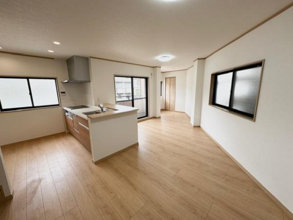吹田市藤が丘町の中古一戸建