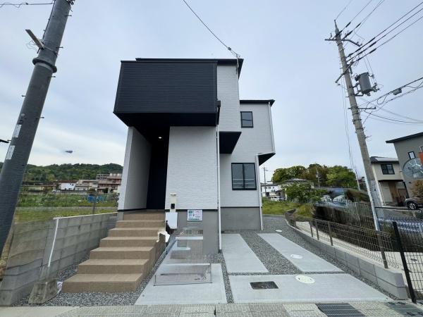 箕面市石丸２丁目の中古一戸建