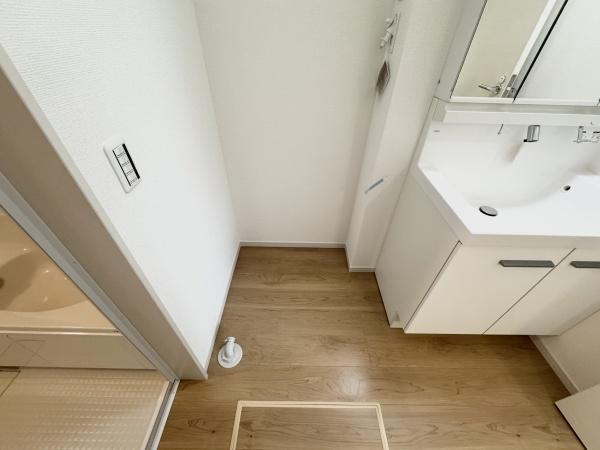 箕面市箕面２丁目の新築一戸建