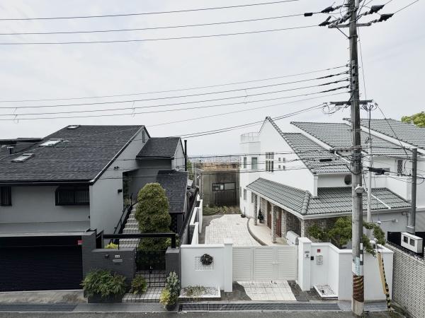 箕面市箕面２丁目の新築一戸建