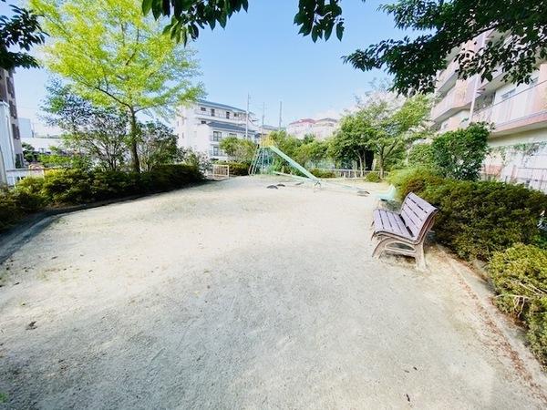 メゾン箕面青松園前　弐番館