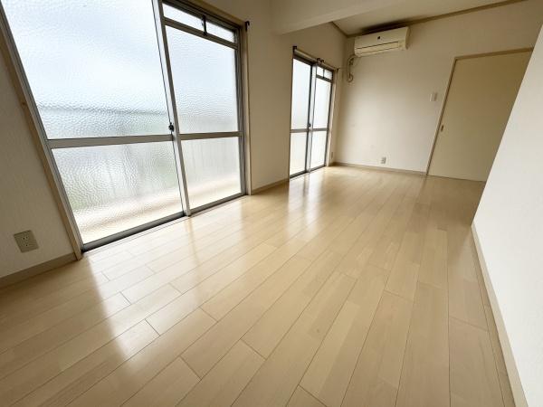 メゾン箕面青松園前　弐番館
