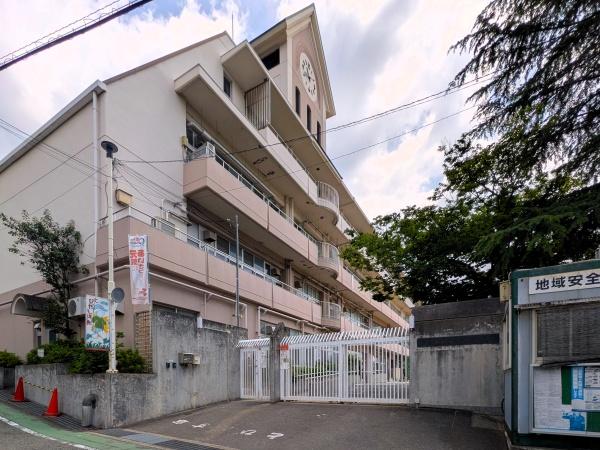 箕面市箕面３丁目の土地(箕面市立北小学校)
