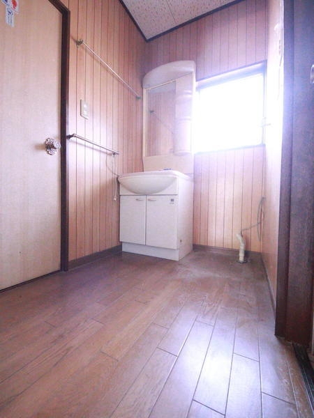 古河市中田の中古一戸建て