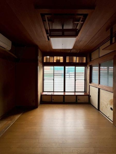 小山市大字間々田の中古一戸建て