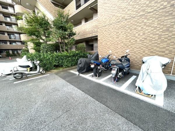 ネオハイツ船橋薬園台公園