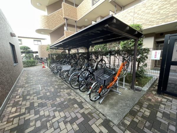 ネオハイツ船橋薬園台公園