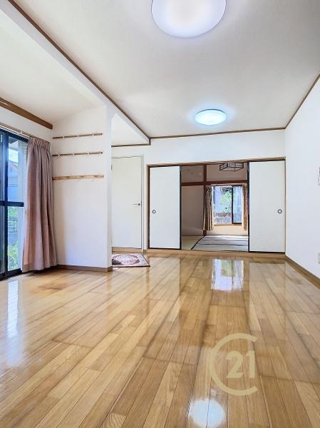 80坪越えの敷地・広々とした平家