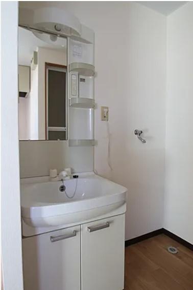 ジュエル洲崎・鉄骨造3階建てアパート