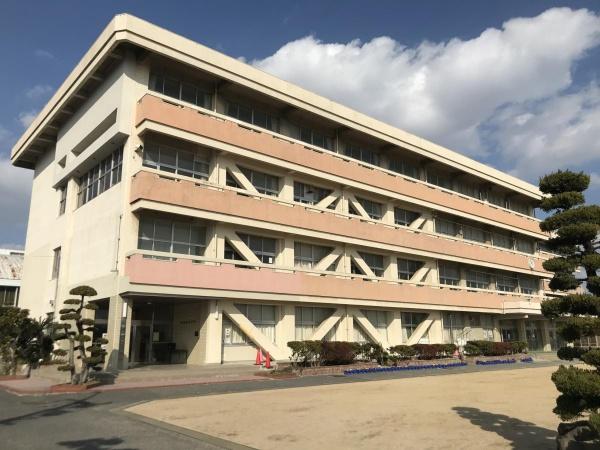 ジュエル洲崎・鉄骨造3階建てアパート(岡山市立平福小学校)