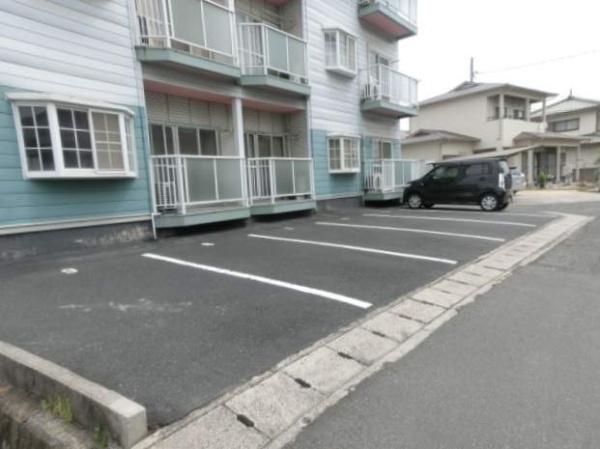 ジュエル洲崎・鉄骨造3階建てアパート