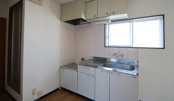 ジュエル洲崎・鉄骨造3階建てアパート