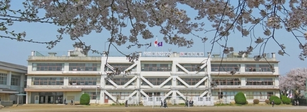 立川市砂川町８丁目の土地(立川市立立川第五中学校)