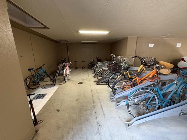 ヒルズ本山穂波町