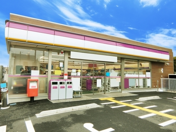 サンマンション鶴舞(ファミリーマート鶴舞店)