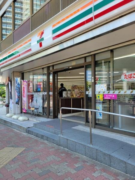 パレス大井(セブンイレブン名古屋東別院駅南店)