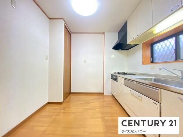 和泉市黒鳥町2丁目　中古戸建