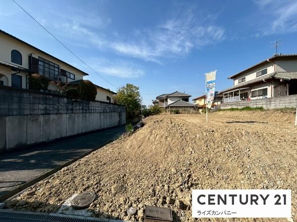 和泉市光明台３丁目の土地