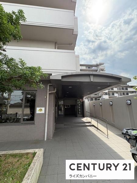 少女の赤い帽子和泉府中