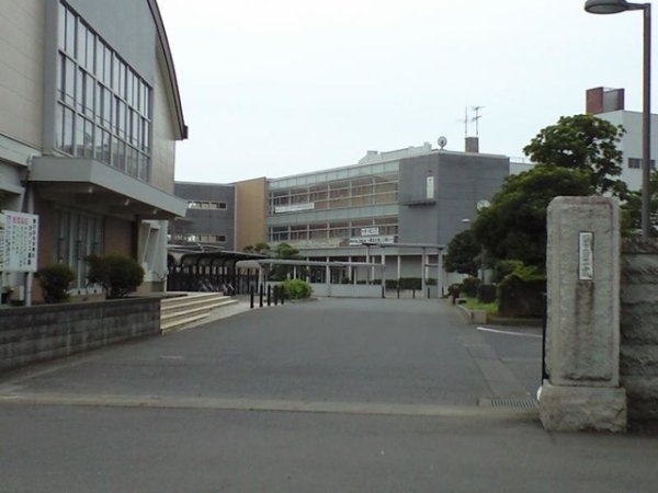 石岡市若松3丁目の土地(石岡市立府中中学校)