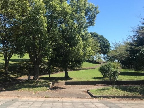 ハートフルタウン 殿山町2丁目 1672番(湊公園)