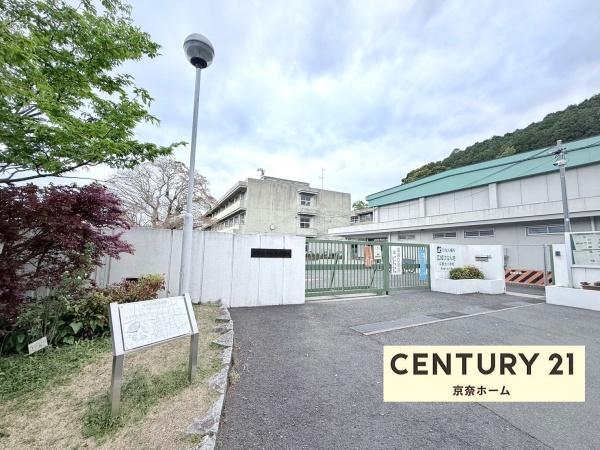 生駒郡平群町菊美台３丁目の中古一戸建て(平群町立平群北小学校)