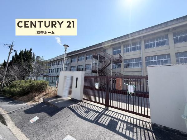 生駒郡平群町若葉台１丁目の中古一戸建て(平群町立平群中学校)