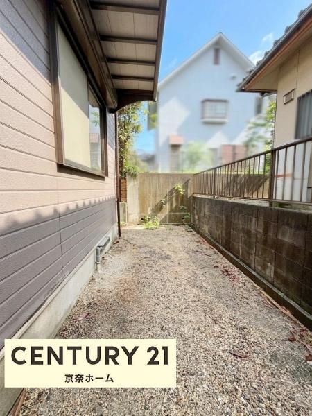 奈良市左京３丁目の中古一戸建て