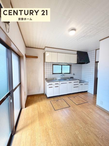 奈良市四条大路３丁目の中古一戸建て