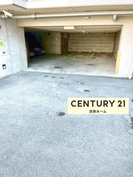 ルイシャトレあやめ池(駐車場)