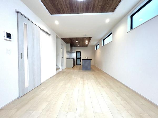 立川市栄町1丁目　第3　新築分譲住宅　1号棟【全2棟】